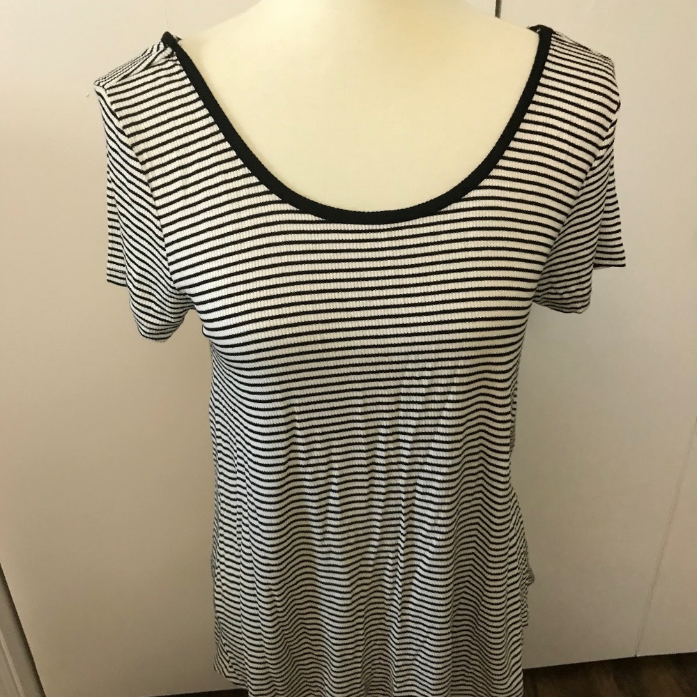 Amelia James Ribbed Knit T NWT